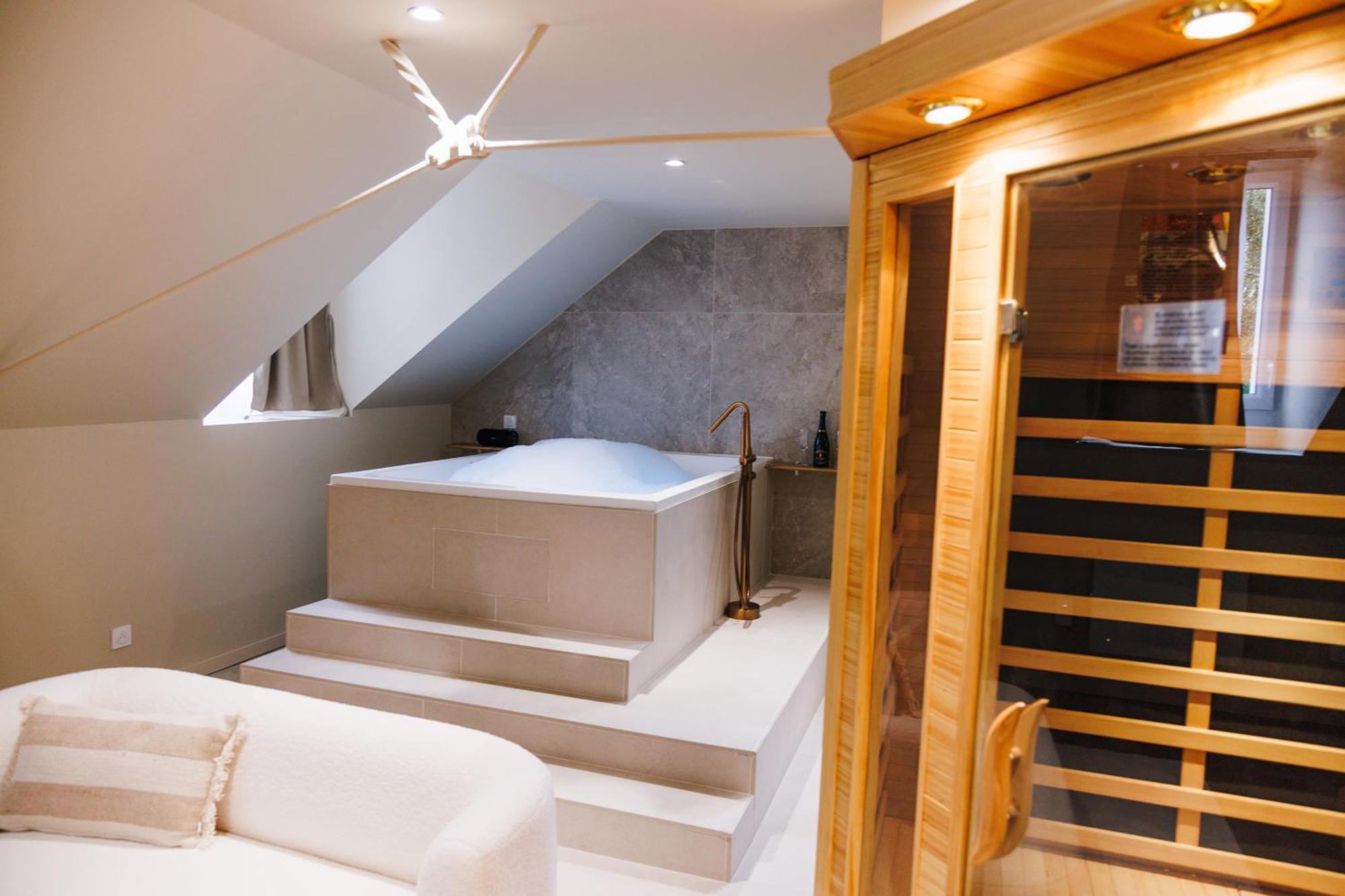 Eden Room - Luxe, Balneo & Sauna Le Mans Dış mekan fotoğraf